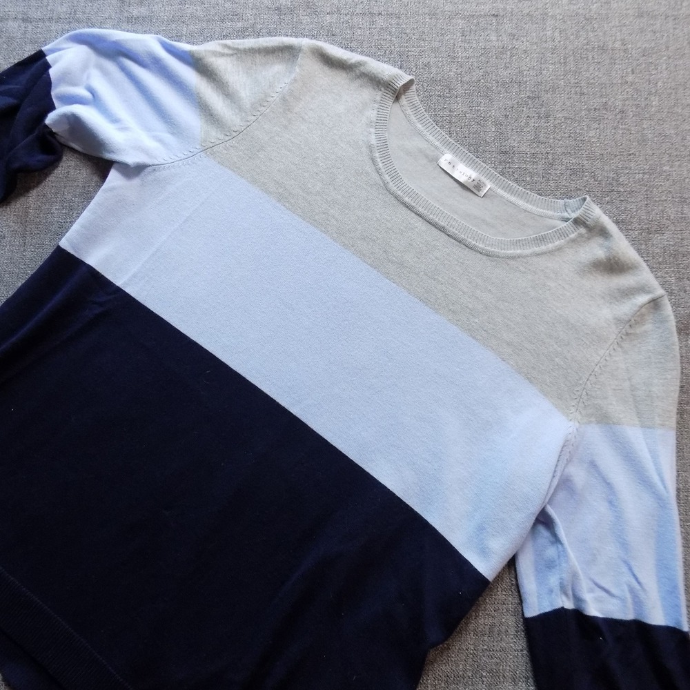 Retrology Colorblock Sweater Womens XL Blue Grey Excellent Crew Neck‎ Knit Top